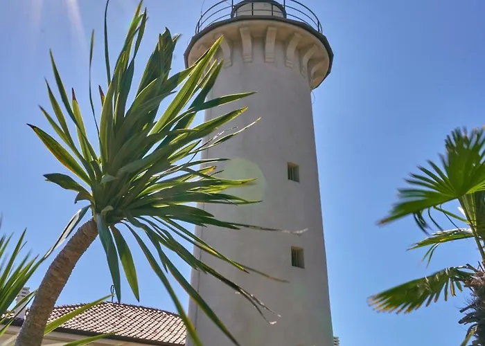 Cozy Flat Near The 公寓 *