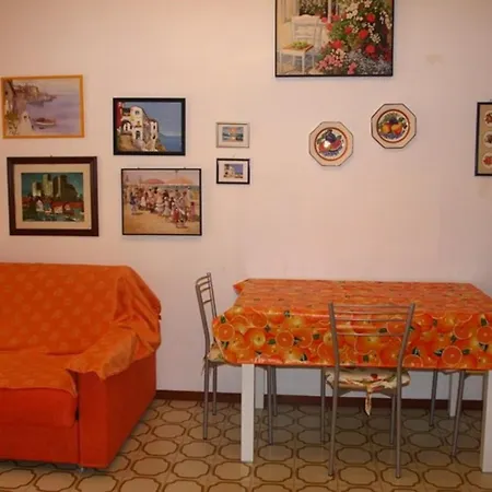 Apartament Cozy Flat Near The *