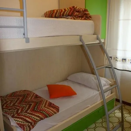 Apartament Cozy Flat Near The *