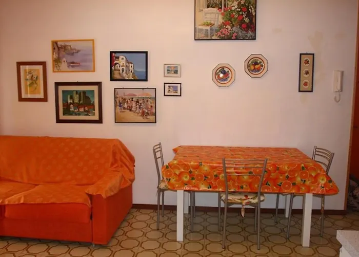 Apartment Cozy Flat Near The *